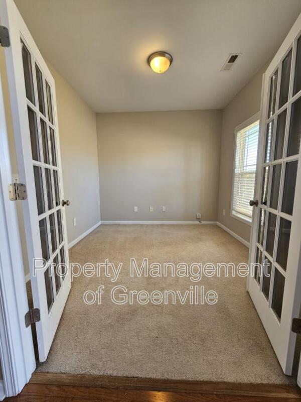 Photo - 695 Flintrock Dr