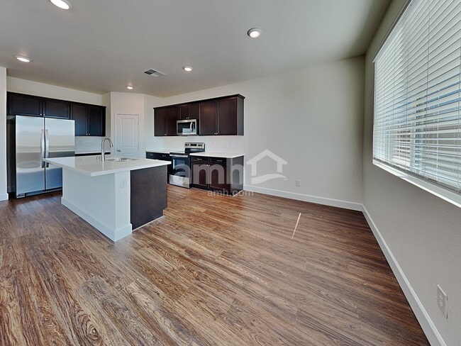 Photo - 6106 Theodore St