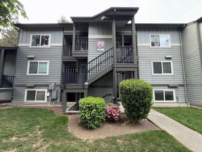 Building Photo - 2 Bed 1 Bath Kirkland