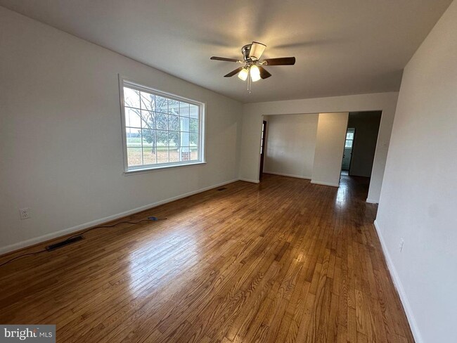 Photo - 14835 Rock Point Rd