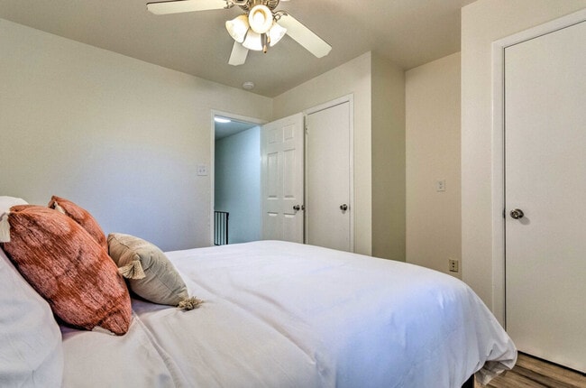 Photo - 4021 W 8th St Unit ID1296534P