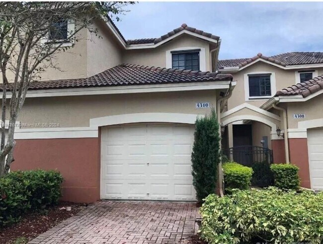 Photo - 4310 Vineyard Cir