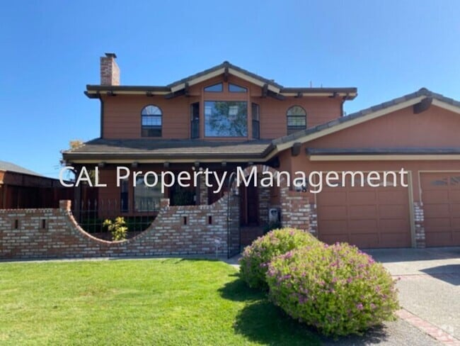 Building Photo - Beautiful 4 bedroom home in Salinas, CA