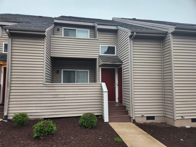 Building Photo - 1394 Bradley Dr