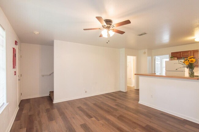 726 W Georgia St
