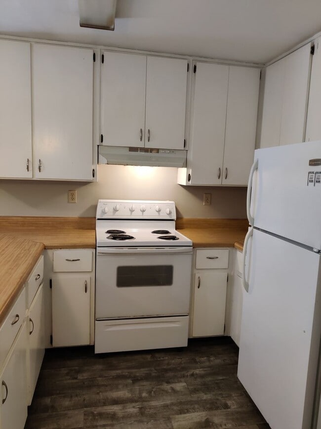 Photo - 1416 Charlotte St Unit B