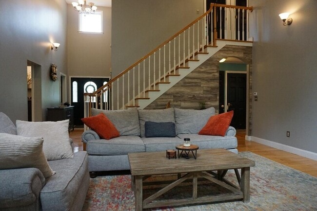Photo - 60 Rockwood Dr
