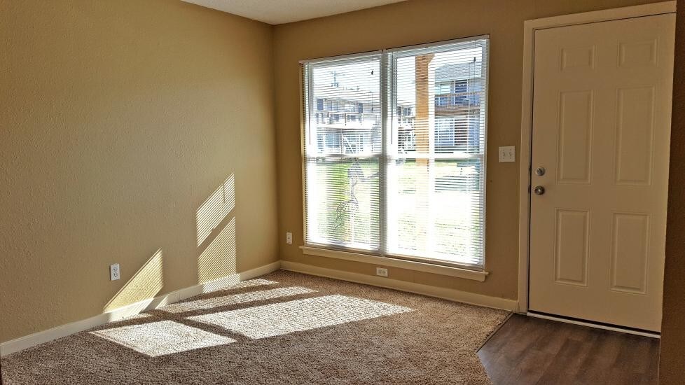 Belton Crossing Apartments For Rent in Belton, MO