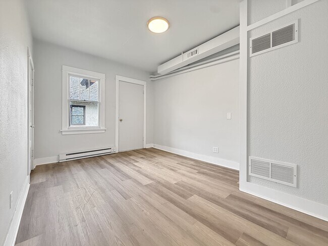 Newly Renovated Duplex
