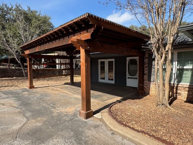 Photo - 5303 Shady Oak Cir Unit B