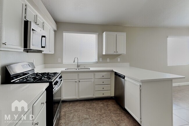 Photo - 2241 Goldhill Way