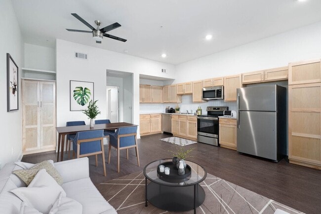 Building Photo - 726 E Emma Ave Unit 306