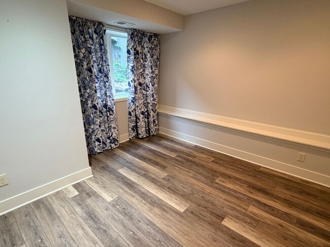 Photo - Lake Home For Rent