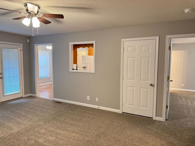 Photo - Sango! 3 Bed/2.5 Bath with unfinished base...