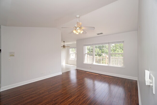 Photo - 1139 N Red Oak Cir Unidad 4