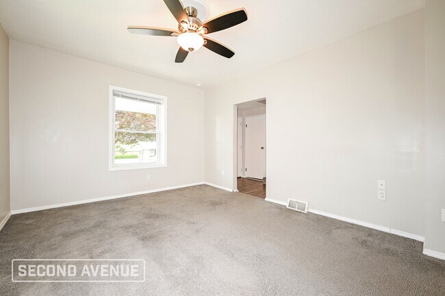 Photo - 236 Grace Ave