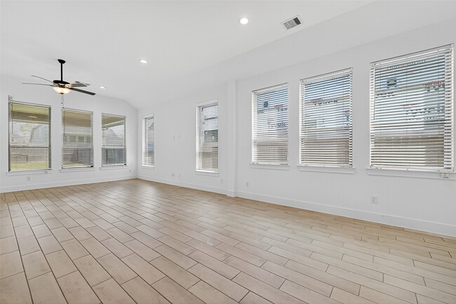 Photo - 10727 River Walk Dr