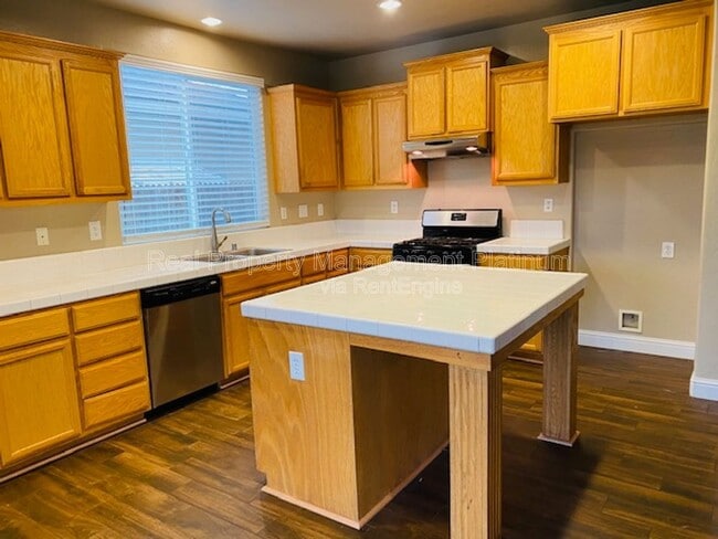 Photo - 1875 N Belvedere Ave