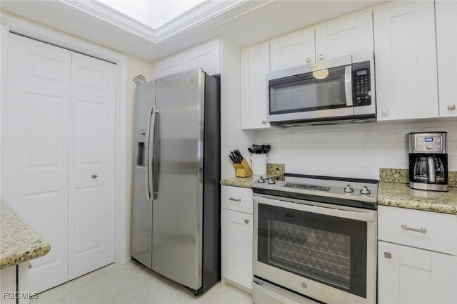Photo - 4549 SE 5th Pl Unidad 214