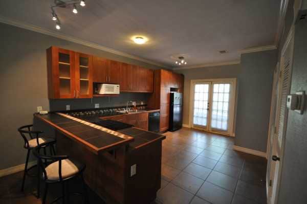 Building Photo - 2801 Rio Grande St Rental