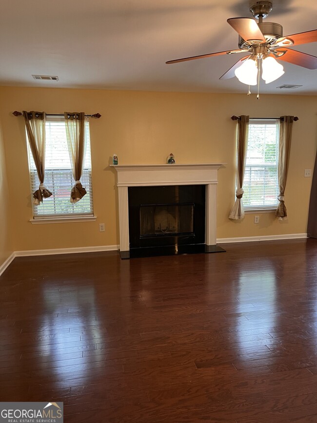 Photo - 2395 Mayfair Dr