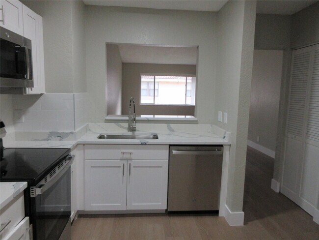 Photo - 11446 NW 42nd St