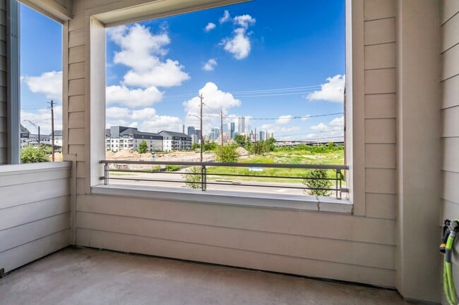 Building Photo - 316 Jensen Dr Rental