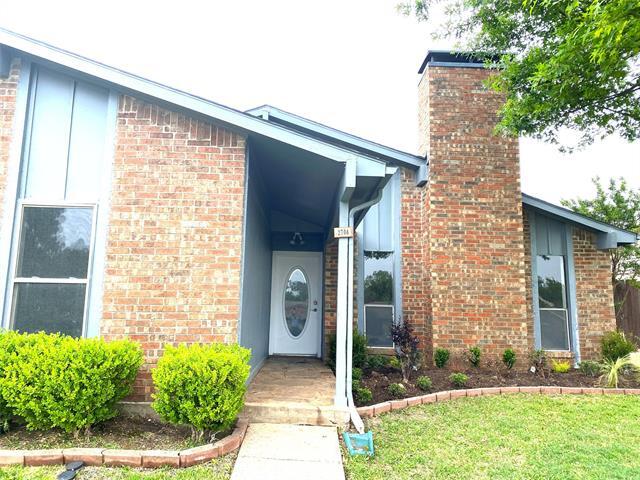 Photo - 2704 Winding Creek Dr
