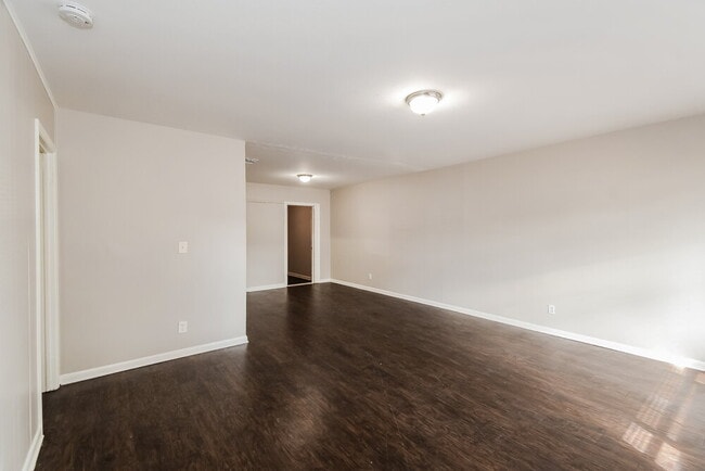 Photo - 7059 Melvin Rd