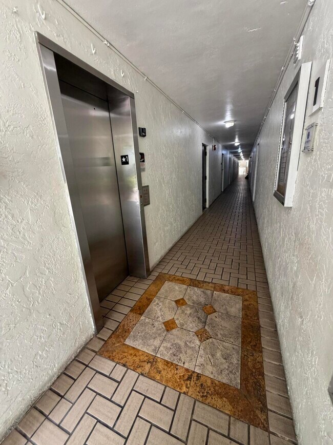Photo - 2160 SW 16th St Unit 418