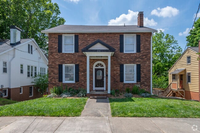 Building Photo - 214 N Sunset Dr Rental