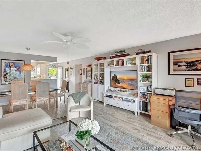 2615 NE 3rd Ct Unit 3010