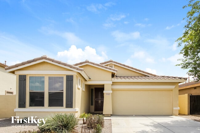 Building Photo - 15247 W Edgemont Ave