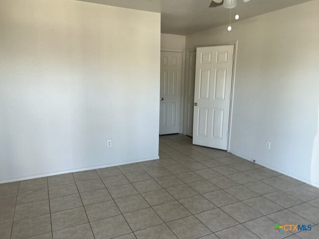 Photo - 3307 Toledo Dr Unidad B