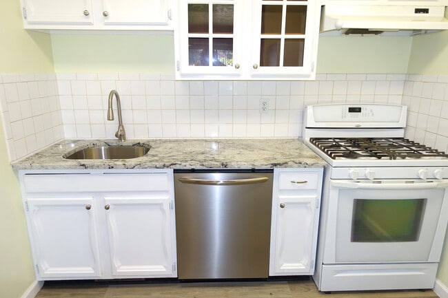 Photo - Updated Condo in Park-Like Setting