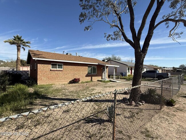 Photo - 333 E Linden St
