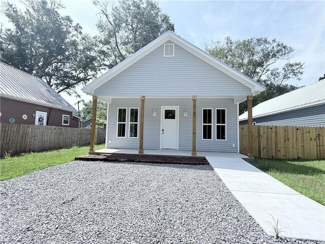 Building Photo - 307 E 34th Ave Rental