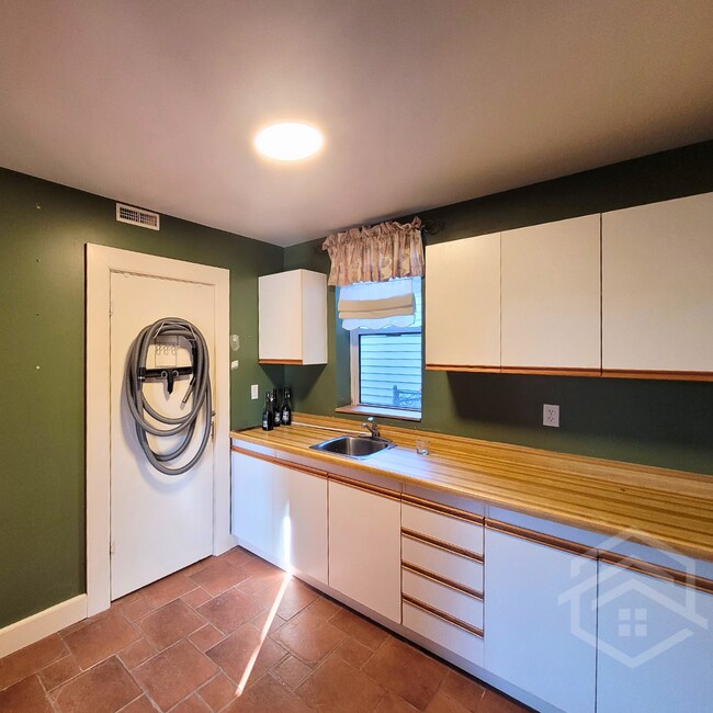 Photo - 1-Bedroom Available in Otterville!! Unit 2