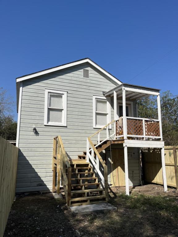 Photo - 2711 Avenue G