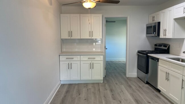 Photo - Beautifully Renovated 3/2 Villa in West Br...