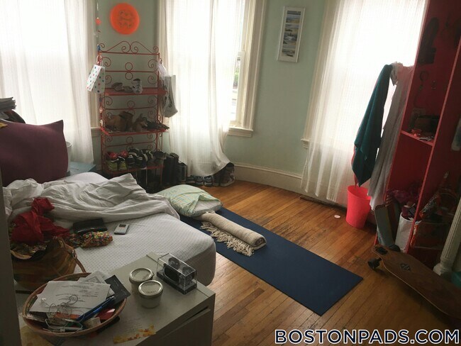 Photo - 3 Kinnaird St Unit 2