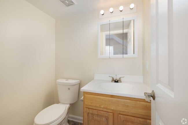 College Hill Apartments
