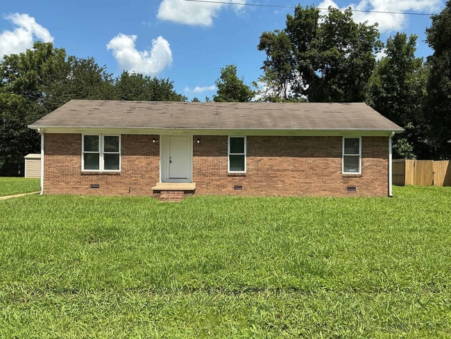 Building Photo - 114 McGee Loop
