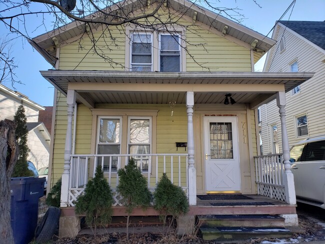 3 Bedroom House in Janesville! - 3 Bedroom House in Janesville!