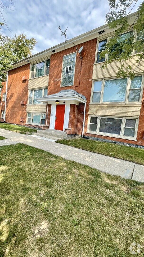 Building Photo - 14047 S School St Rental