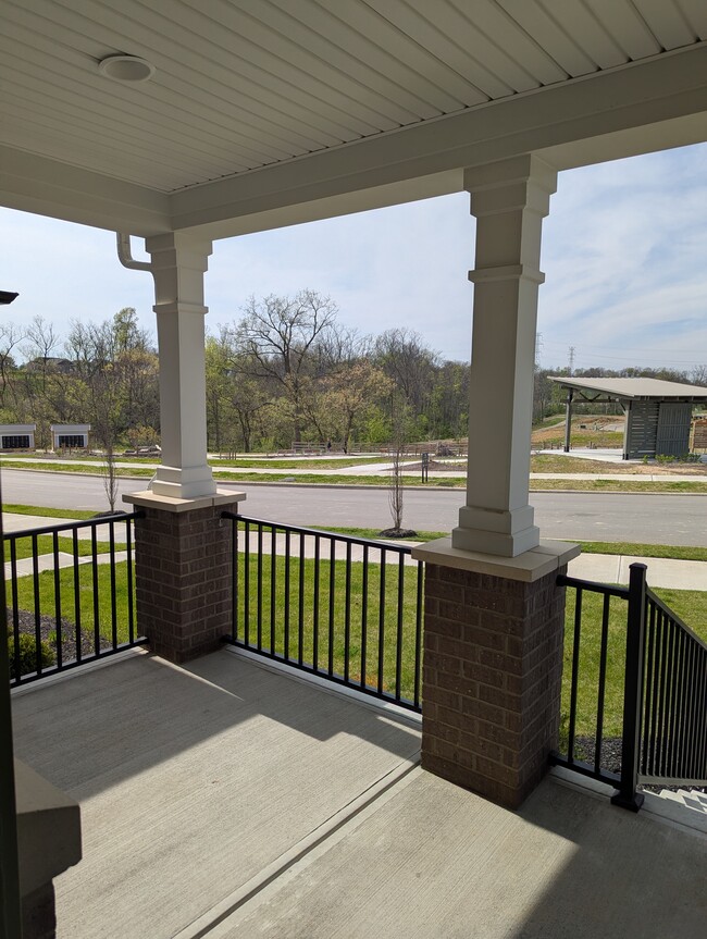 Front Porch Park View - 5689 Ohio Trl
