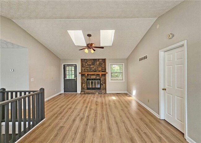 Photo - 5530 Deerfield Pl