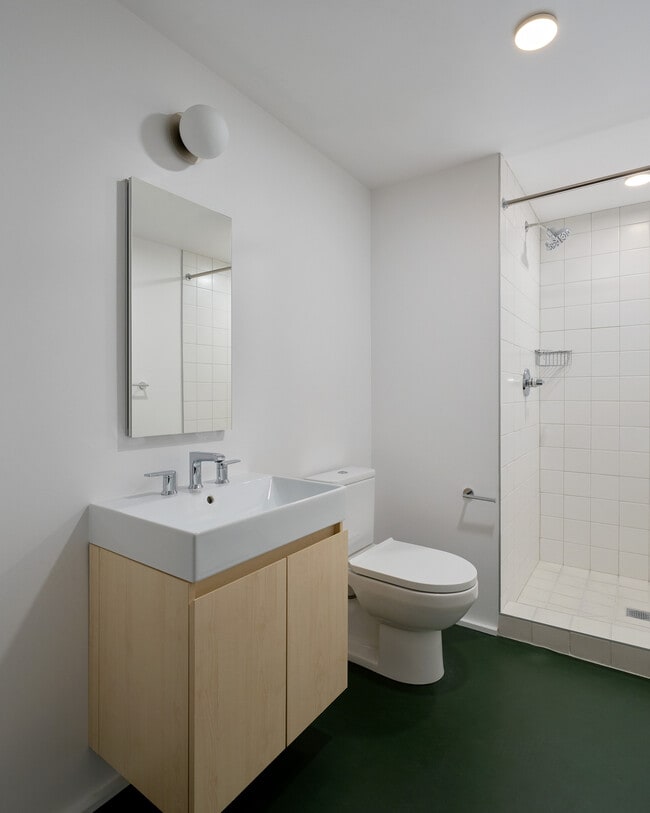 Staud_250512_5345 - Comma Barrington