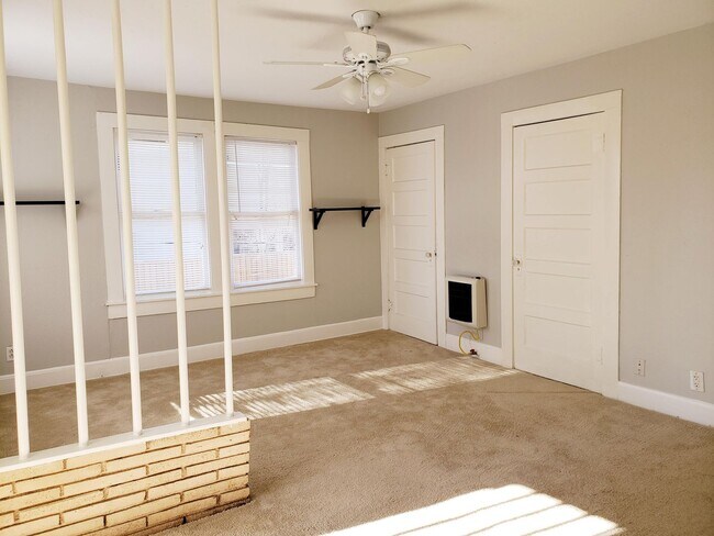 Photo - 402 N Augusta St