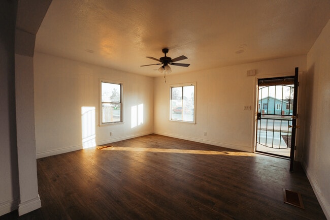 Photo - 232 E Marengo Ave